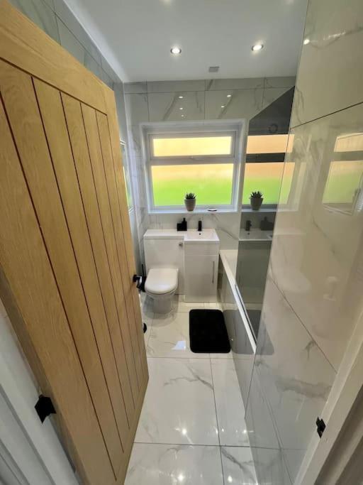 Modern Bungalow In Good Location Aberdulais Dış mekan fotoğraf